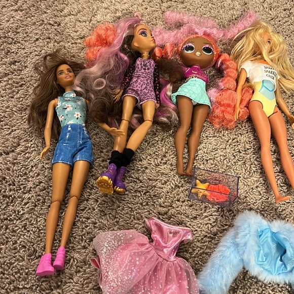 EUC Barbie dolls lol doll rainbow high doll and accessories - Picture 2 of 4